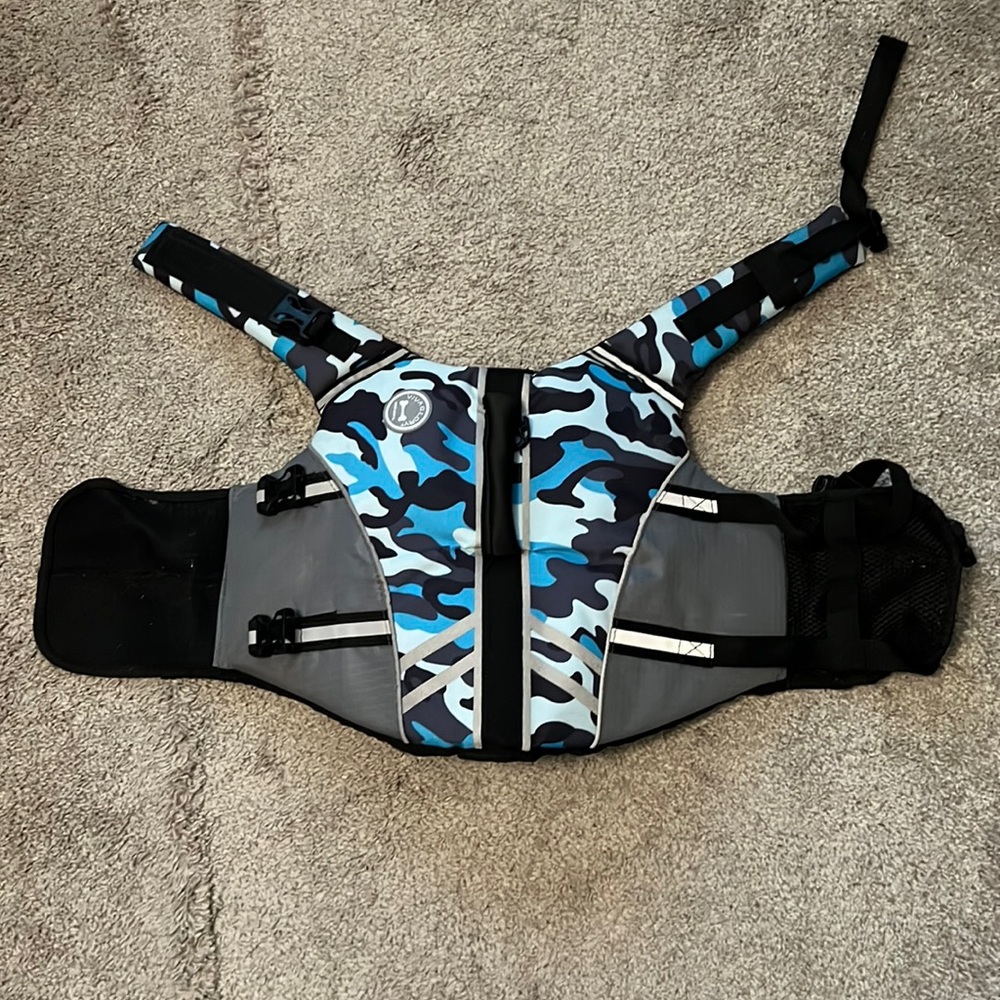 NWOT Pet Life Jacket Size Medium - Picture 1 of 10